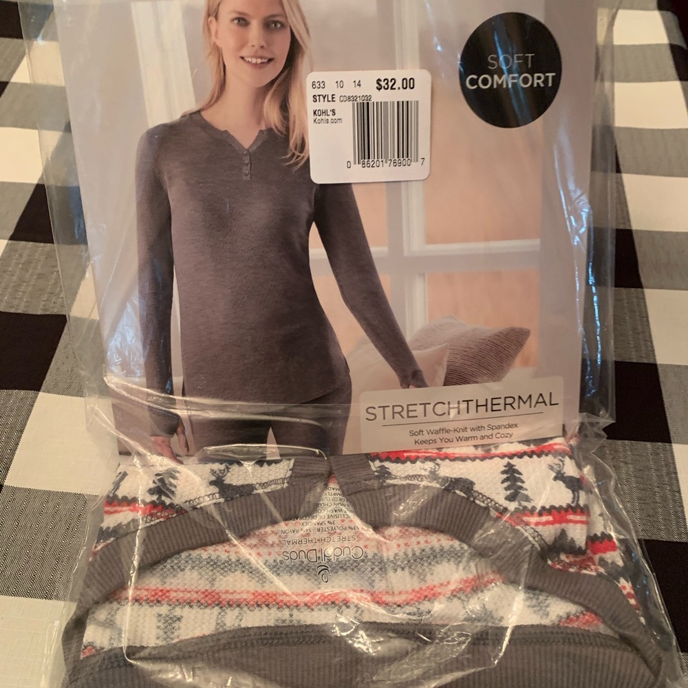 CuddlDuds stretch thermal top